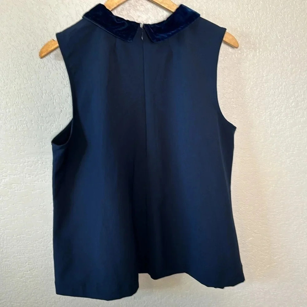 Tommy Hilfiger Woman’s Navy X-Large Velvet Collar Zip back tank top Holidays - Picture 4 of 5